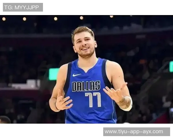 詹姆斯回应最后时刻技犯罚球东契奇罚我也没意见但我已走向罚球线