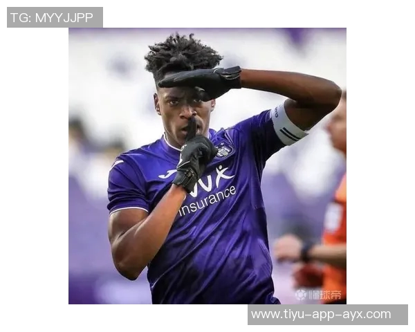 洛孔加以30万欧转会费加盟汉堡感谢孔帕尼如同大哥般支持 洛孔加以30万欧转会费加盟汉堡感谢孔帕尼如同大哥般支持