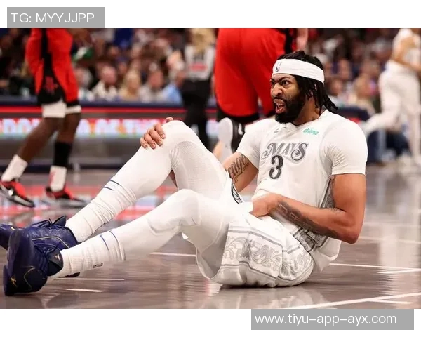 浓眉加盟独行侠以来出战不足30场遭遇六次伤病困扰